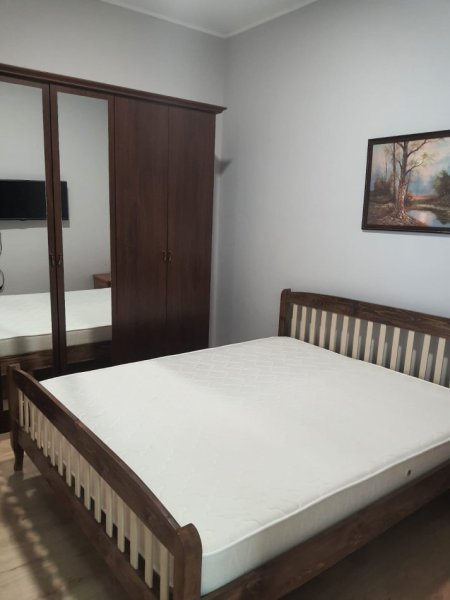 Tirane, jepet me qera apartament 2+1 Kati 6, 70 m² 450 € (Yzberisht)