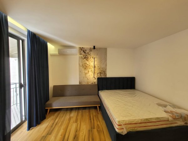 Brand New** Studio ( Garsoniere 30m2) ish Rest. Durresi (Rr. Ferit Xhajko, Unaze) ***340eu/muaj***