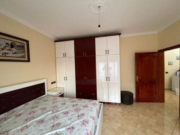 Tirane, jepet me qera apartament 2+1+Aneks+Ballkon Kati 2, 126 m² 400 € (Fresk)