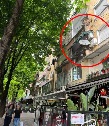 SHITET AMBIENT BIZNESI NE BLLOK, TIRANE, Kati 3, Sip. 95,8 m² -  270.000 € (Rr.Sami Frasheri (Sheshi Wilson)