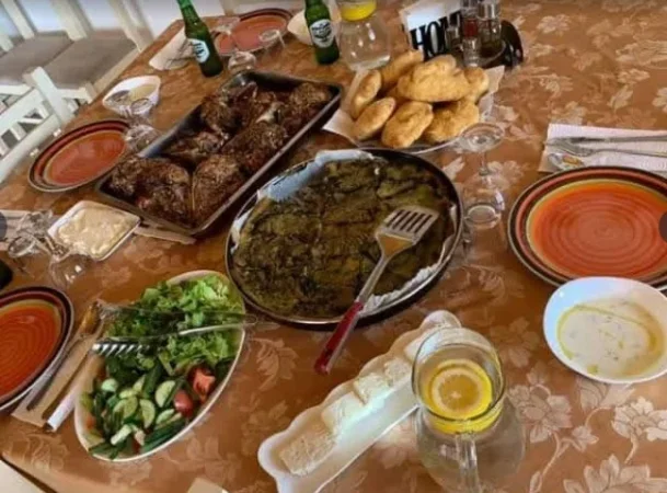 VILA SOFIA - Resort Natyror Malor ne Tepelene, Memaliaj, Fshati Gllave