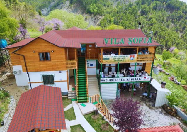 VILA SOFIA - Resort Natyror Malor ne Tepelene, Memaliaj, Fshati Gllave