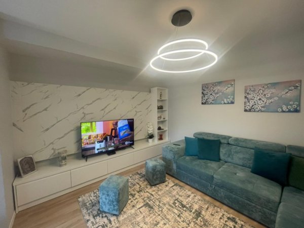 Tirane, shitet 2+1+Ballkon Kati 3, 97 m² 129.000 € (Rruga Loni Ligori)