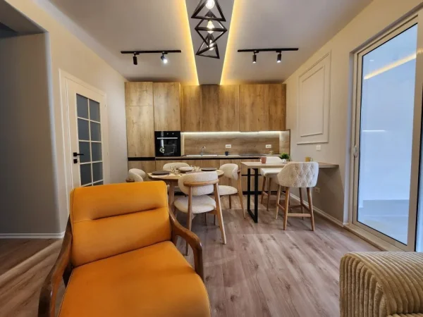 SHITET: Apartament 3+1 & Verandë || 📌🏖️Durrës te Hotel Iliria || I Kompletuar dhe Investuar 100% || 151m² || (163,000€)