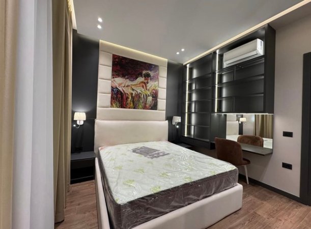 Tirane, jepet me qera apartament 1+1 Kati 5, 70 m² 900 € (Rruga Kavajes, Kompleksi Deliorgji)