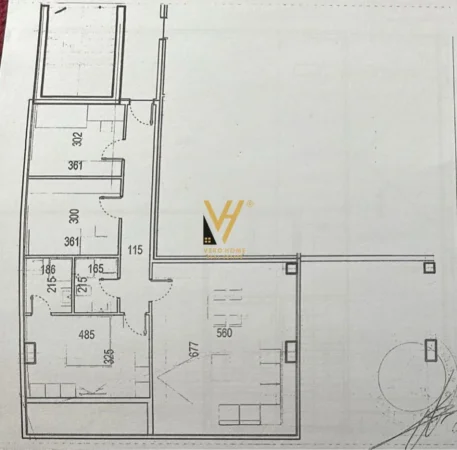 Tirane, jepet me qera zyre Kati 10, 140 m² 900 € (KOMPLEKSI ARLIS)