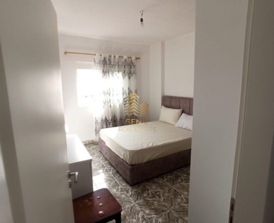 Tirane, jepet me qera apartament 2+1+Ballkon Kati 7, 90 m² 500 € (Rruga Don Bosko)