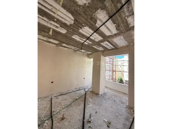 Durres, shitet apartament 1+1+Ballkon Kati 3, 60 m² 65.000 € (Golem shkembi i kavajes)