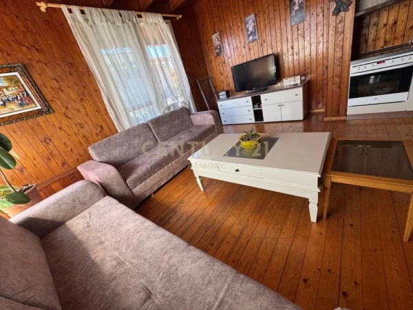 Shqiperi, shitet 1+1+Ballkon Kati 5, 60 m² 75.000 € (SHKEMBI I KAVAJES !)