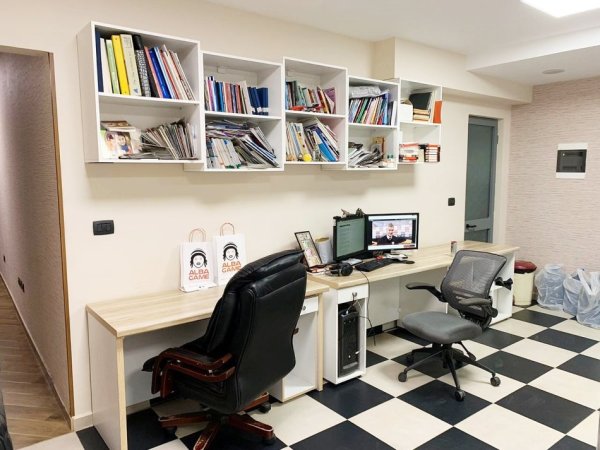 Jepet me Qera: Ambient Pune - Open Space - I RI & i INVESTUAR  📌BLLOK || (600€/ Muaj)