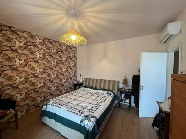 Tirane, shitet apartament 2+1+Ballkon Kati 8, 91 m² 195.000 € (Rruga Gjon Buxhuku)