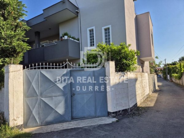 Durres, shitet Vile 2 Katshe Kati 2, 270 m² 275.000 € (Hekurudha Plazh)