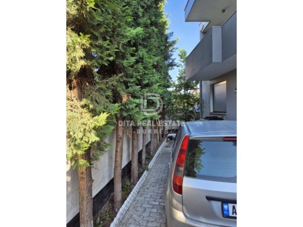 Durres, shitet Vile 2 Katshe Kati 2, 270 m² 275.000 € (Hekurudha Plazh)