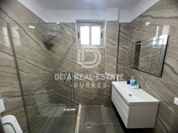 Durres, shitet Vile 2 Katshe Kati 2, 270 m² 275.000 € (Hekurudha Plazh)