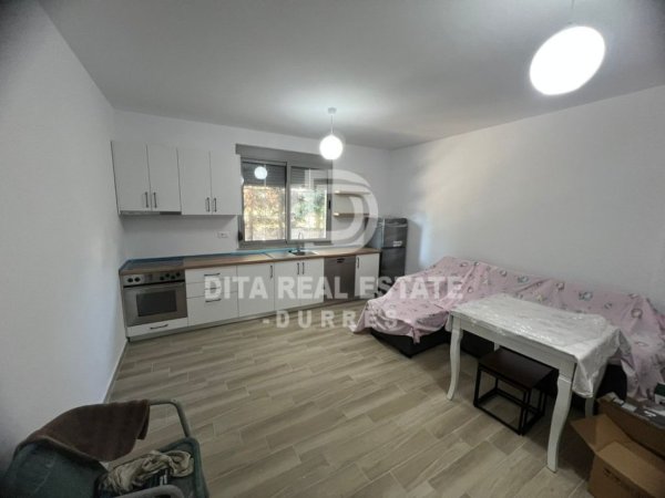 Durres, shitet Vile 2 Katshe Kati 2, 270 m² 275.000 € (Hekurudha Plazh)