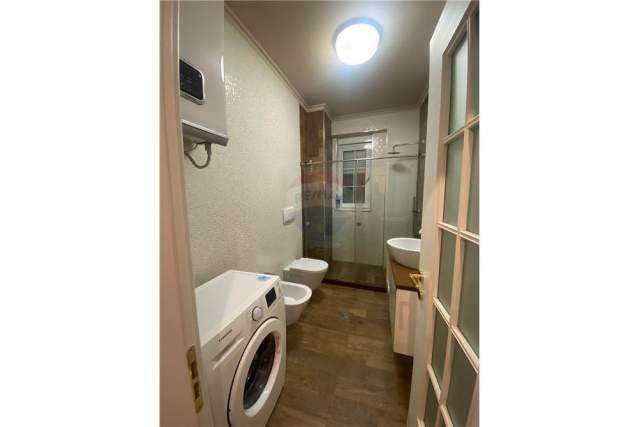 Tirane, jepet me qera apartament 2+1+BLK Kati 6, 92 m² 600 Euro (Ndre Mjeda)