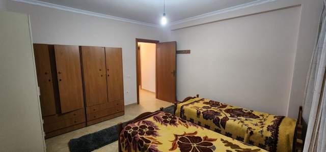 Tirane, ofert apartament 2+1+BLK Kati 1, 85 m² 33.000 Euro (Yzberisht)