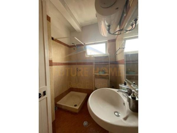Tirane, shitet apartament 1+1+BLK Kati 5, 169 m² 134.000 Euro (Medreseja)