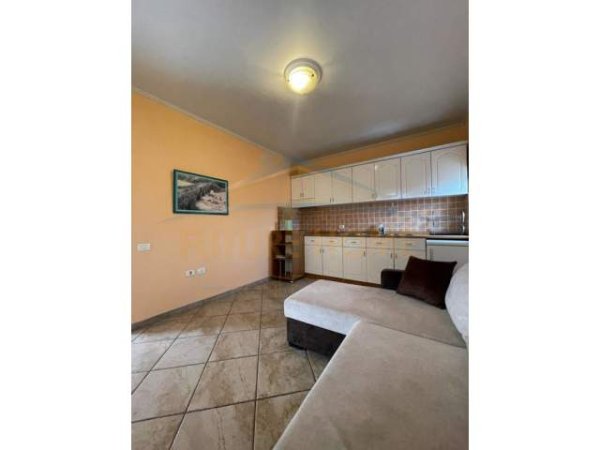 Tirane, shitet apartament 1+1+BLK Kati 5, 169 m² 134.000 Euro (Medreseja)