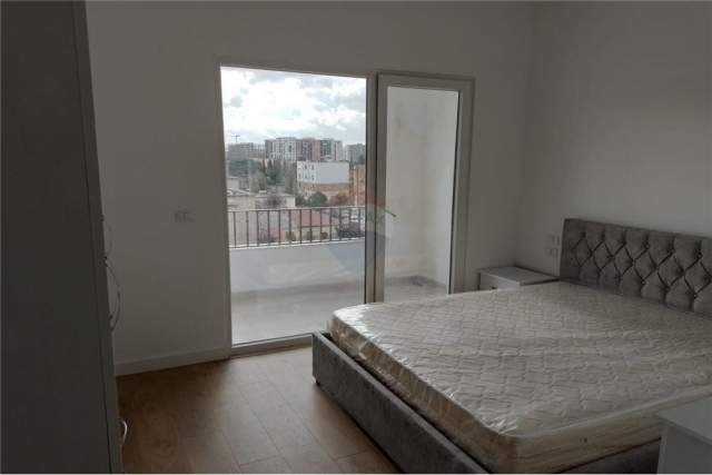 Tirane, apartament duplex 2+1+BLK Kati 5, 106 m² 450 Euro (Prane shkolles se Bashkuar, QSUT)