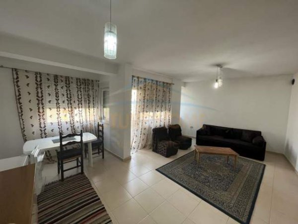 Korce, shitet apartament 2+1+BLK Kati 5, 125 m² 68.700 Euro (Lagjia 18, Korçë)