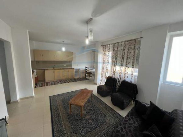 Korce, shitet apartament 2+1+BLK Kati 5, 125 m² 68.700 Euro (Lagjia 18, Korçë)