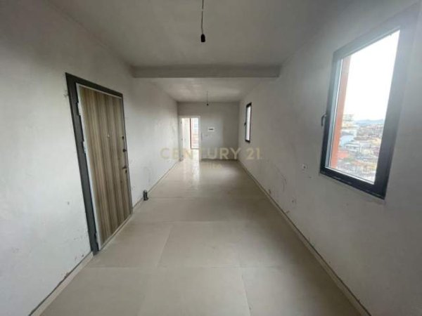 Tirane, shes apartament 1+1+BLK Kati 4, 59 m² 72.000 Euro