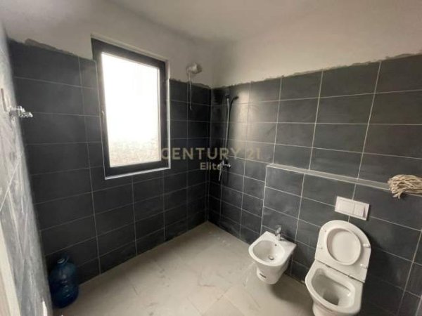 Tirane, shes apartament 1+1+BLK Kati 4, 59 m² 72.000 Euro