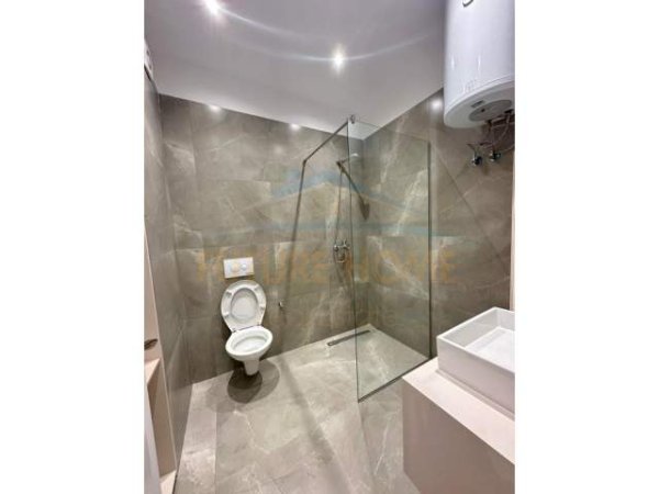 Tirane, shes apartament 2+1+BLK Kati 3, 117 m² 206.000 Euro (Unaza e Re)
