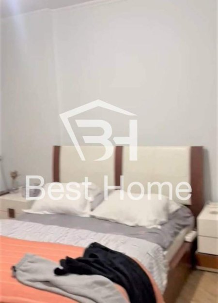Tirane, shes apartament 2+1+BLK Kati 5, 116 m² 105.000 Euro (Kthesa e Kamzes, pallatet e verdha, prane Ana Mark)