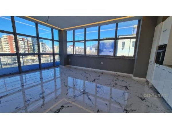 Tirane, shes apartament 2+1+BLK Kati 3, 105 m² 175.000 Euro (Ish Stacioni Fundit Tiranes se Re)