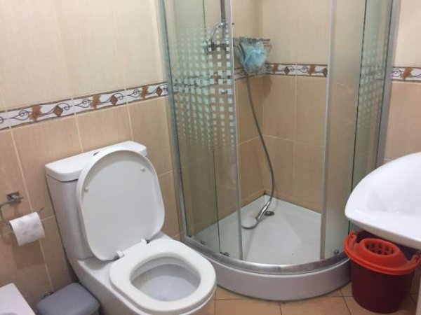 Tirane, jepet me qera apartament 2+1+BLK Kati 3, 95 m² 450 Euro (kodra e diellit)
