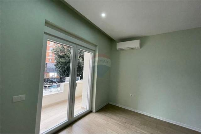 Tirane, shitet apartament 2+1+BLK Kati 2, 68 m² 150.000 Euro (Rruga e Elbasanit)