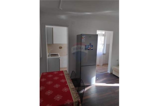 Tirane, jepet me qera apartament 2+1+BLK Kati 2, 78 m² 450 Euro (Gjimnazi Partizani)