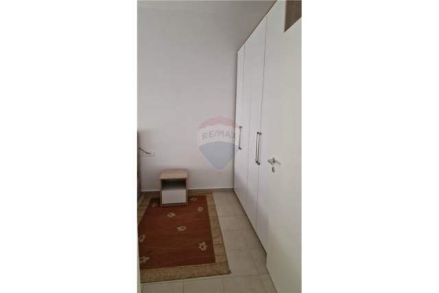Tirane, jepet me qera apartament 1+1 Kati 2, 68 m² 350 Euro (Mangalem)