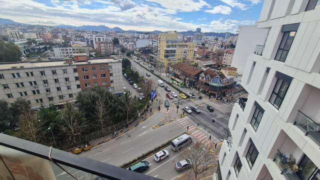 Tirane, jepet me qera apartament 2+1+BLK Kati 7, 122 m² 450 Euro (Farmacia10)