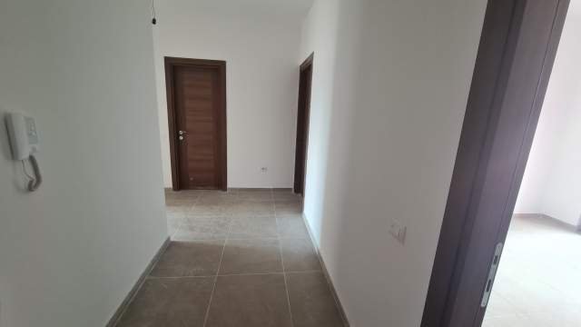 Tirane, jepet me qera apartament 2+1+BLK Kati 7, 122 m² 450 Euro (Farmacia10)