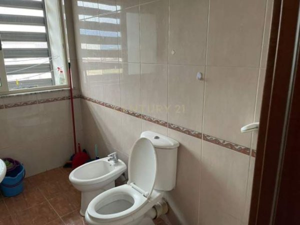 Tirane, jepet me qera apartament 1+1+BLK Kati 11, 54 m² 350 Euro (ISH FUSHA E AVIACIONIT)