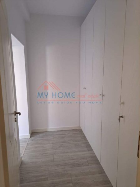 Tirane, jepet me qera apartament 2+1+BLK Kati 7, 100 m² 800 Euro (QENDER)