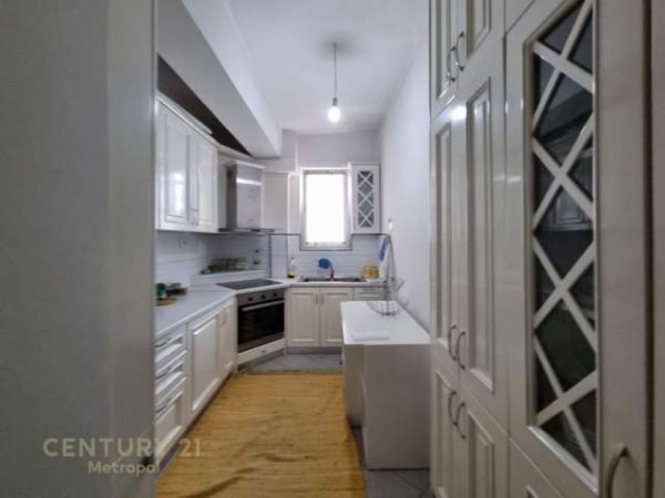 Tirane, jepet me qera shtepi 2+1+A+BLK Kati 2, 100 m² 450 Euro (Rruga Panorama)