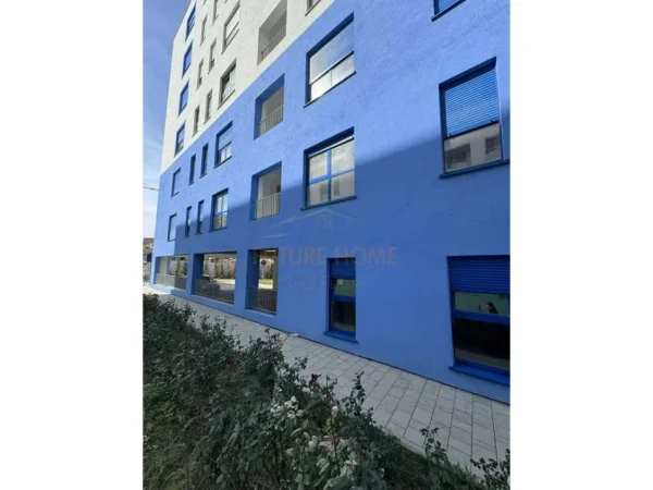 Tirane, jepet me qera apartament 1+1 Kati 4, 58 m² 390 € (Ali Demi)