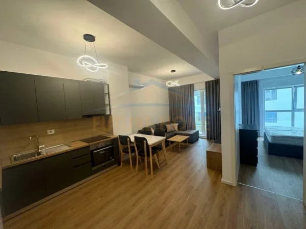 Tirane, jepet me qera apartament 1+1 Kati 4, 58 m² 390 € (Ali Demi)
