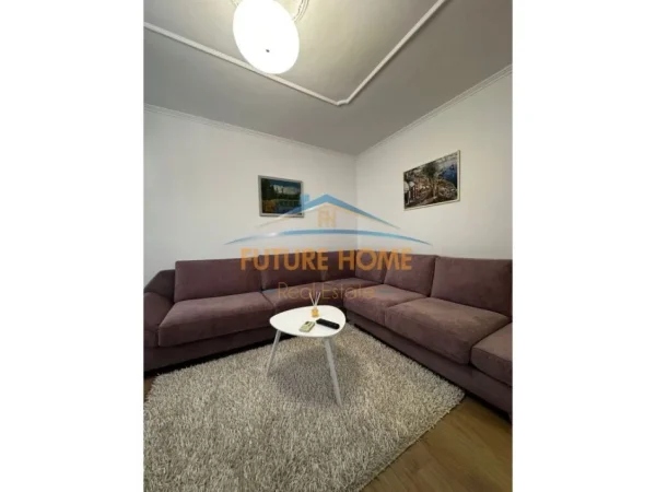 Tirane, jepet me qera apartament 1+1 Kati 2, 60 m² 600 € (APERTAMENT 1+1 MYSLYM SHYRI 600 €)