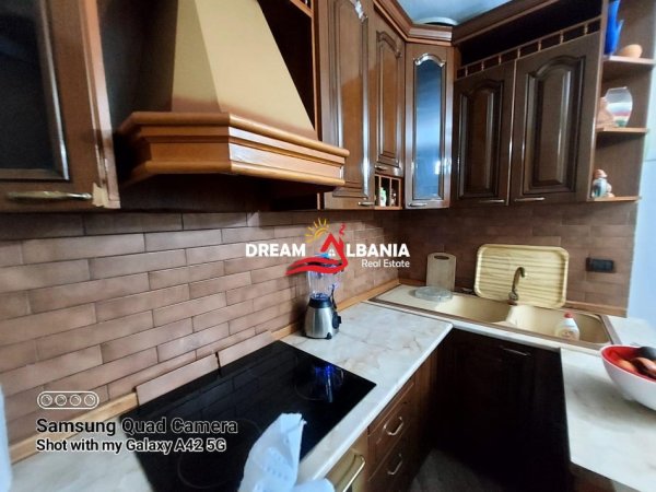 Tirane, jepet me qera apartament 2+1+Ballkon Kati 3, 80 m² 450 € (Prane Ish Restorant Durresit - ID 4229425)