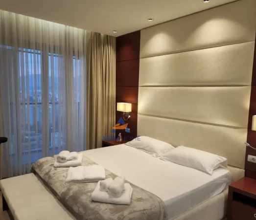 JEPET ME QERA 2+1+Ballkon Kati 19, 95 m² 1.600 € (Ambasdor 3)