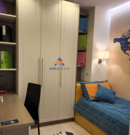 JEPET ME QERA 2+1+Ballkon Kati 19, 95 m² 1.600 € (Ambasdor 3)