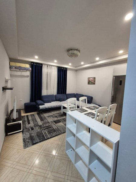 Tirane, jepet me qera apartament 1+1+Ballkon Kati 5, 70 m² 450 € (Rruga 5 Maj,Pranë Shkollës Tirana Jonë)