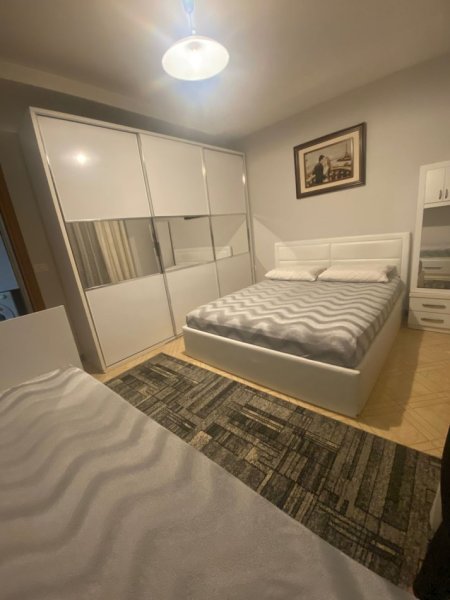 Tirane, jepet me qera apartament 1+1+Ballkon Kati 5, 70 m² 450 € (Rruga 5 Maj,Pranë Shkollës Tirana Jonë)
