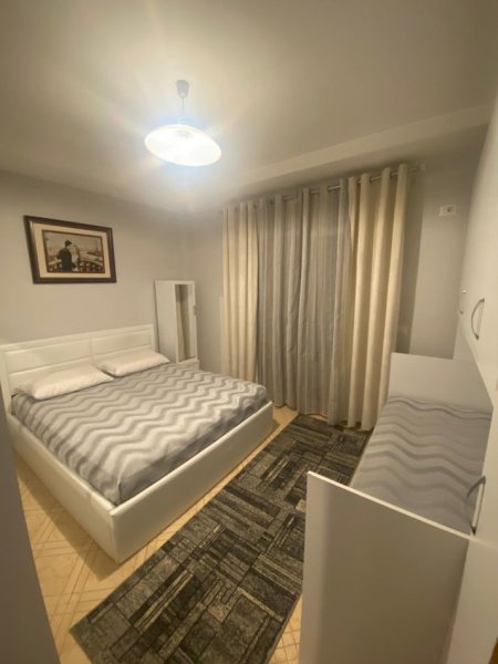 Tirane, jepet me qera apartament 1+1+Ballkon Kati 5, 70 m² 450 € (Rruga 5 Maj,Pranë Shkollës Tirana Jonë)
