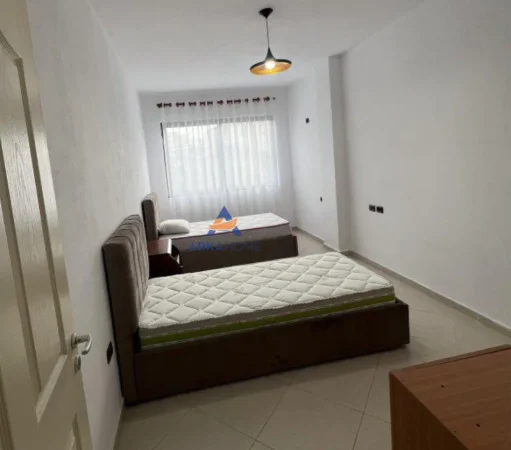 JEPET APARTAMENT ME QERA 2+1+Ballkon Kati 2, 90 m² 500 €